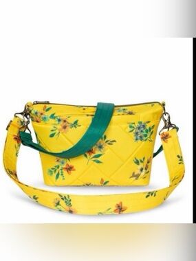 LUG BNWT Flare 2 bouquet yellow 💛💛💛